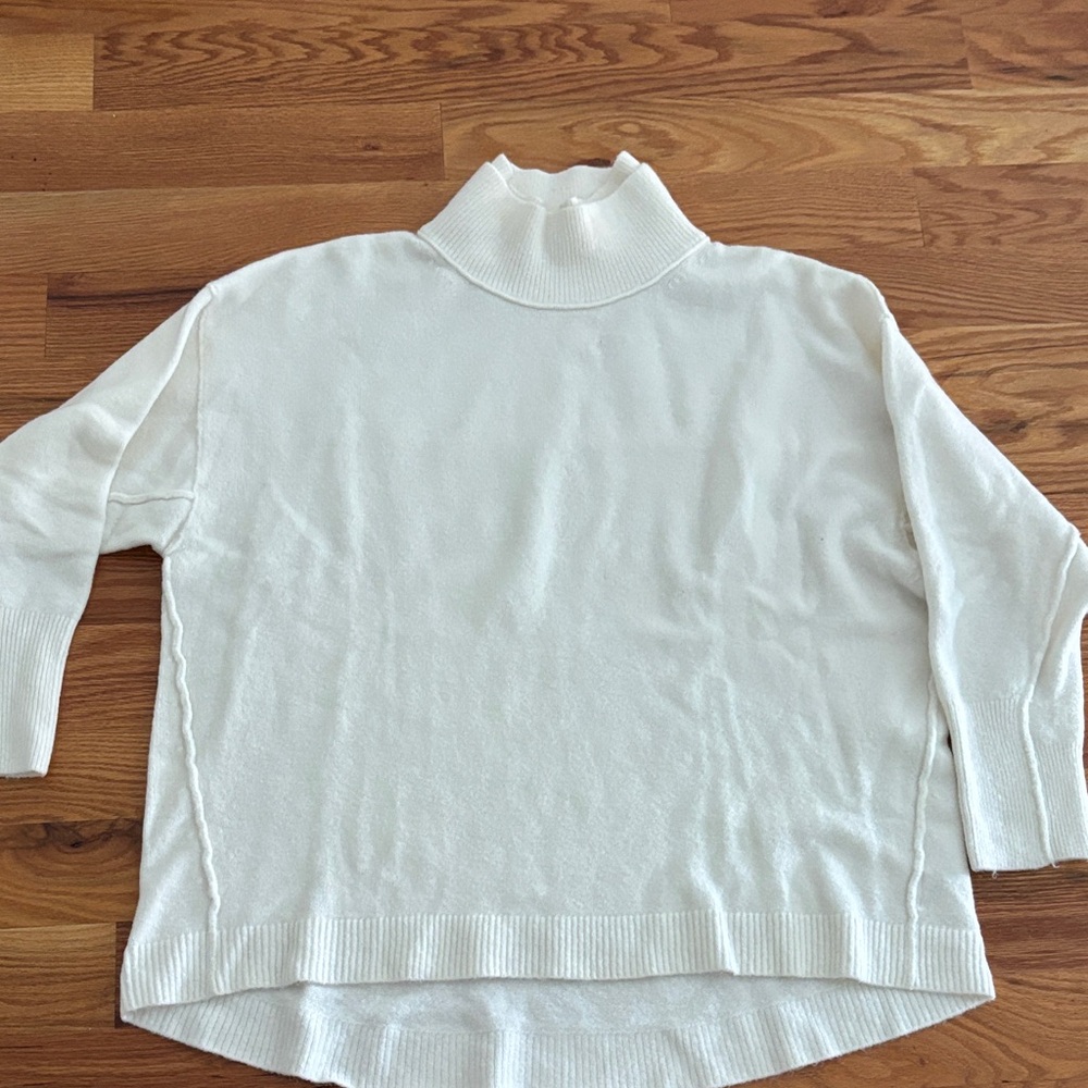 NWOT free people ivory Turtleneck Sweater